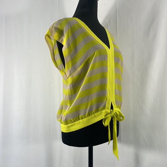 Bebe Neon Yellow & cream, V neck, tie waist band, Sheer, small - Picture 8 of 9